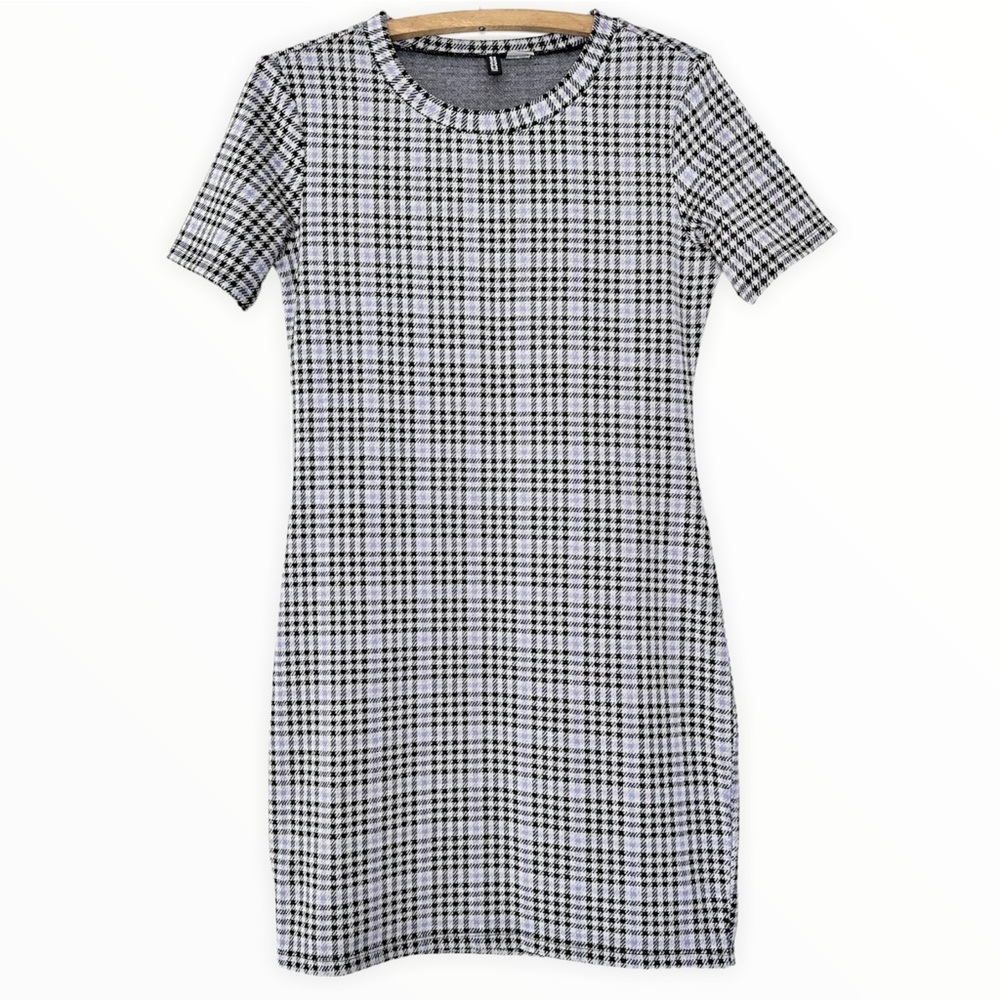 H&M Divided | Houndstooth Plaid Grey, Purple and Black Mini Dress | Medium